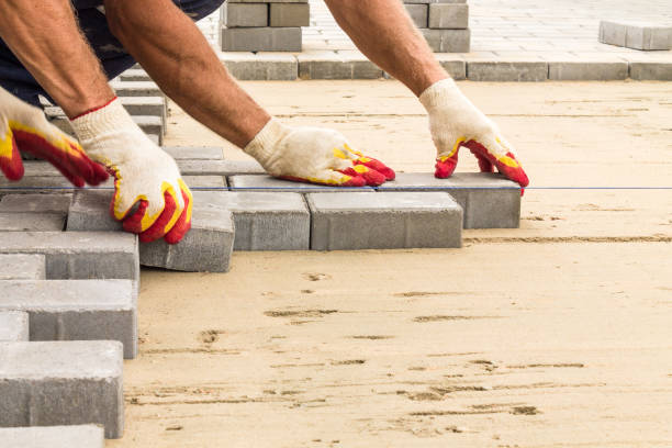 Best Local Driveway Pavers  in Combe, LA